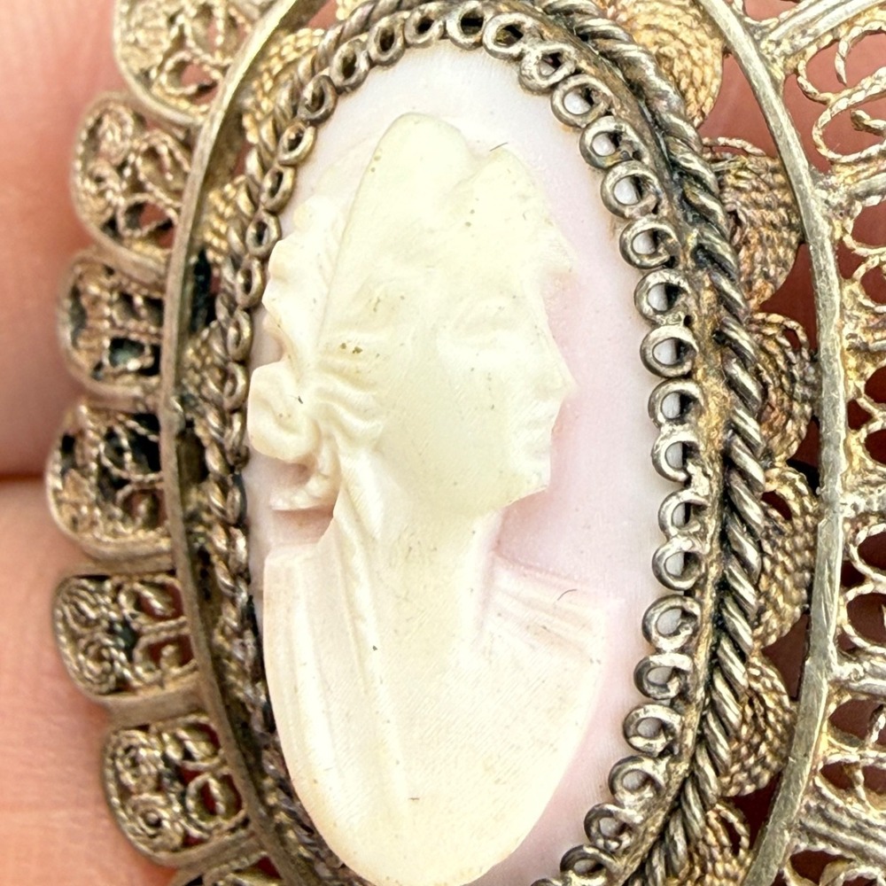 Vintage Cameo Brooch Silver Tone Filigree Pink READ